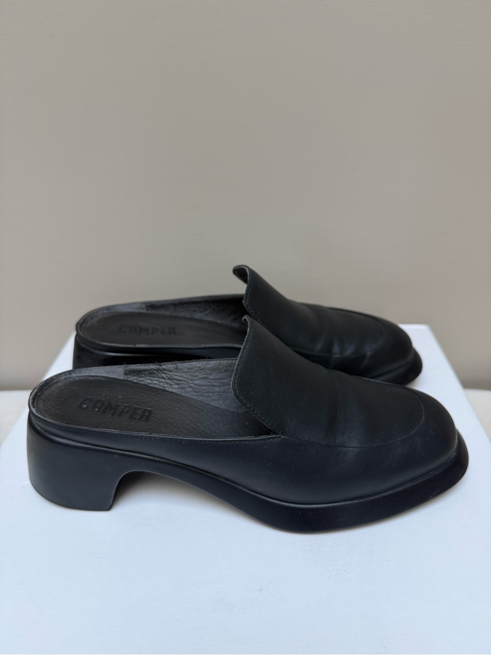 Camper Black Leather Loafer Mules | EU 37